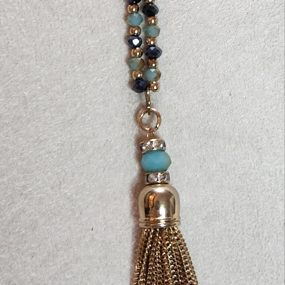 Multifaceted Crystal Tassel Lariat Necklace - Blue & Gold - Picture 6 of 8